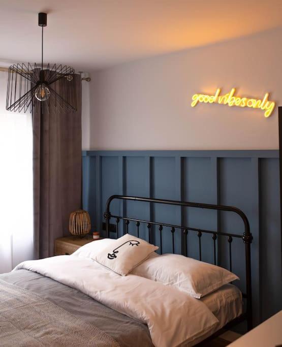 Apartment Blue Moon. Cozy Near Iulius Mall Cluj-Napoca