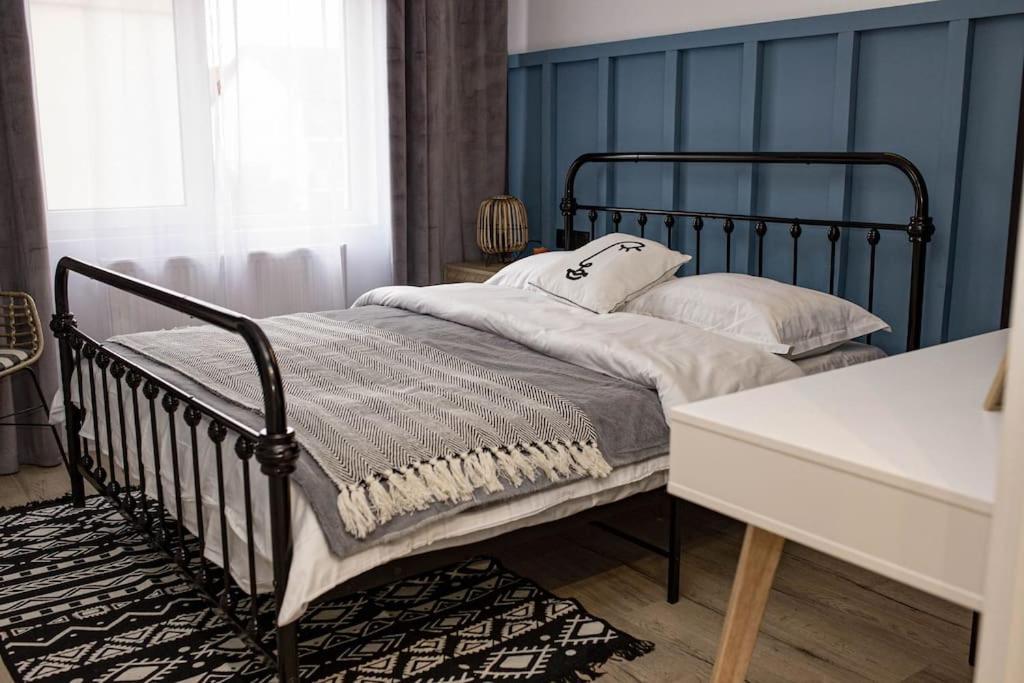 Blue Moon. Cozy Near Iulius Mall Apartment Cluj-Napoca